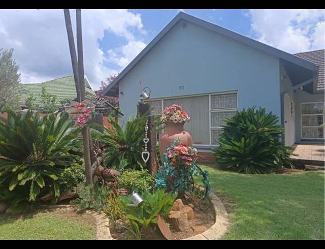 3 BEDROOM HOUSE FOR SALE IN STRUBENVALE
